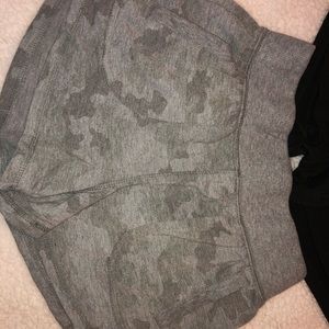 Set of two pairs of lounge shorts